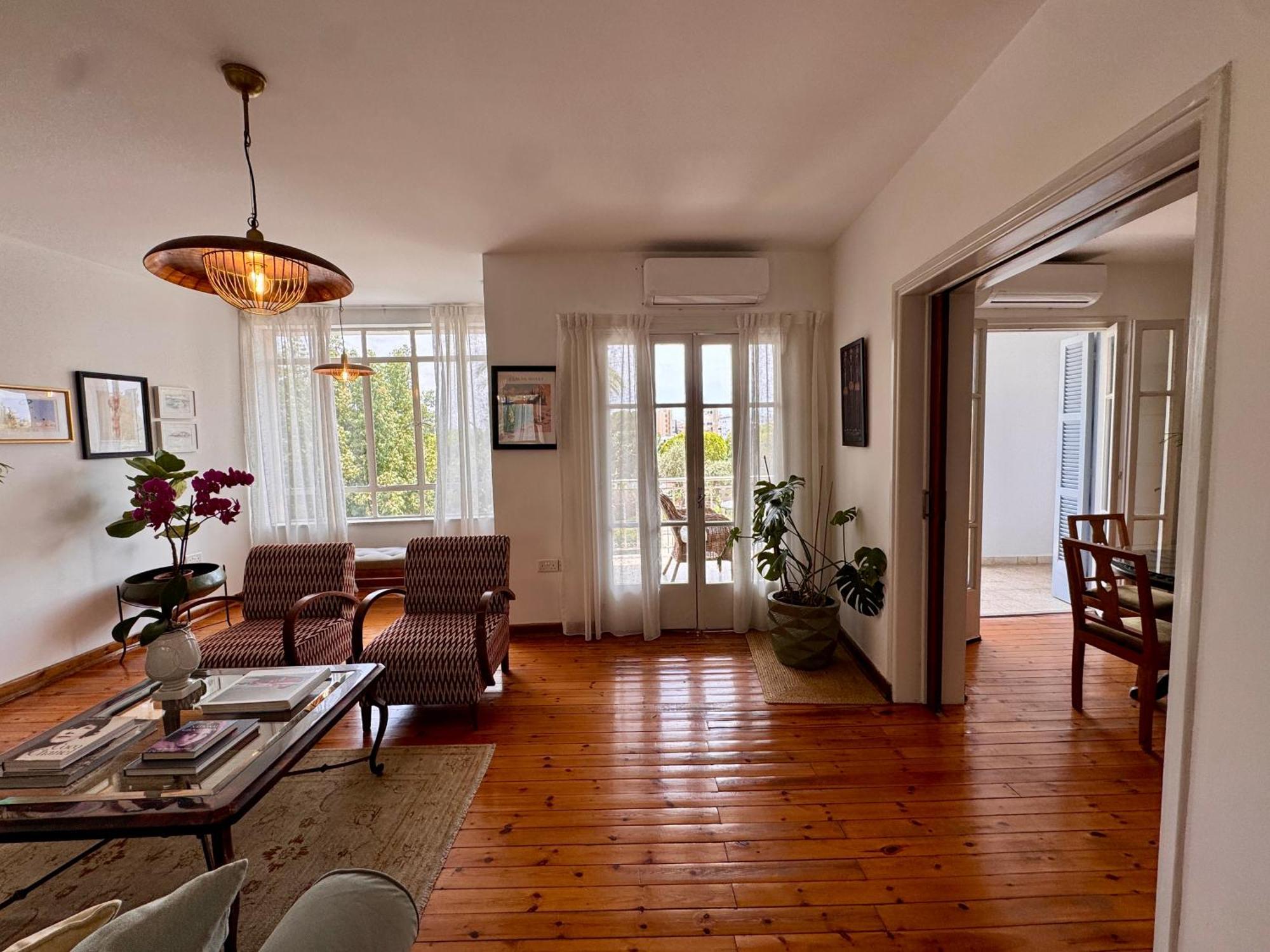 Liberty House - Central Two Bedroom Apartments นิโคเซีย ภายนอก รูปภาพ