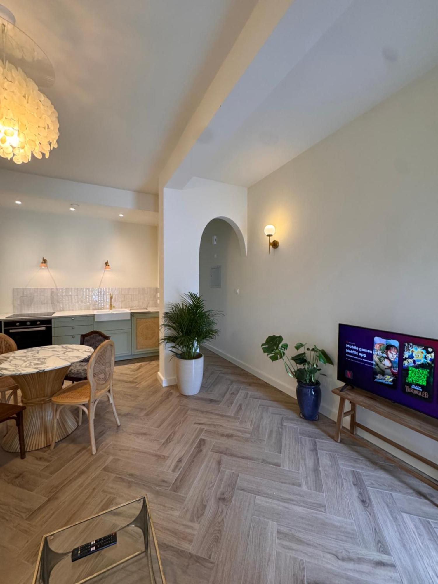 Liberty House - Central Two Bedroom Apartments นิโคเซีย ภายนอก รูปภาพ